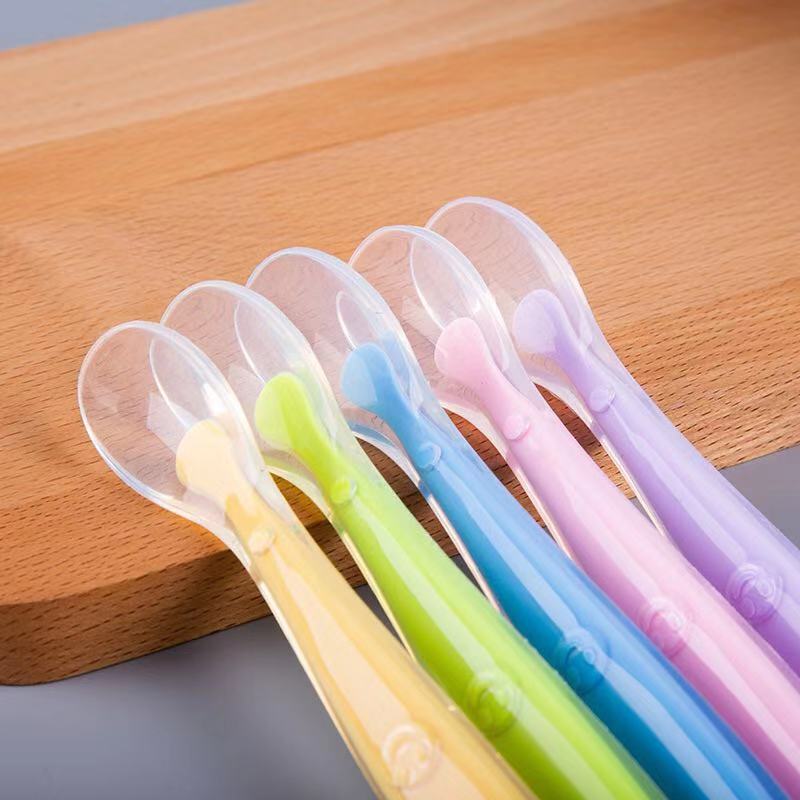 Cucchiaio da allenamento per rilevamento della temperatura del bambino cucchiaio di alimentazione in silicone sicuro con scatola cucchiaio pieghevole tasca utensili per bambini stoviglie per alimenti