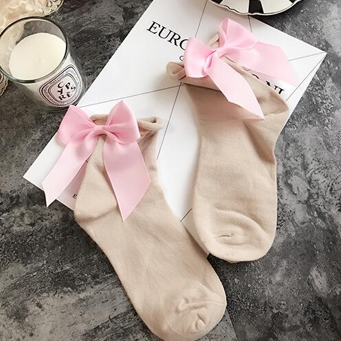 De calcetines de lazo Streetwear mujeres corta de calcetines de Color caramelo Pantalón corto con contraste de Color Sockings señoras Bowknot Sox 1 pares/2 uds: 17
