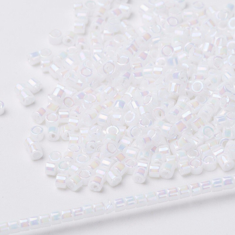 Miyuki delica pärlor 11/0 vit färg super mix pärlarbete leverantör 3 gram / parti: Db202