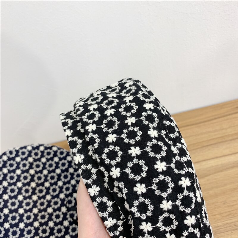 Geborduurde Baret Dames Leuke Mooie Bloem Patroon Hoed Zomer Herfst Dunne Mini Schilder Casual Hoeden Vrouwelijke Celebrity Stijl