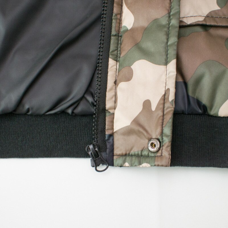 Abrigo con capucha grueso para niños de Otoño Invierno, abrigo con estampado de camuflaje verde del ejército para niños niñas