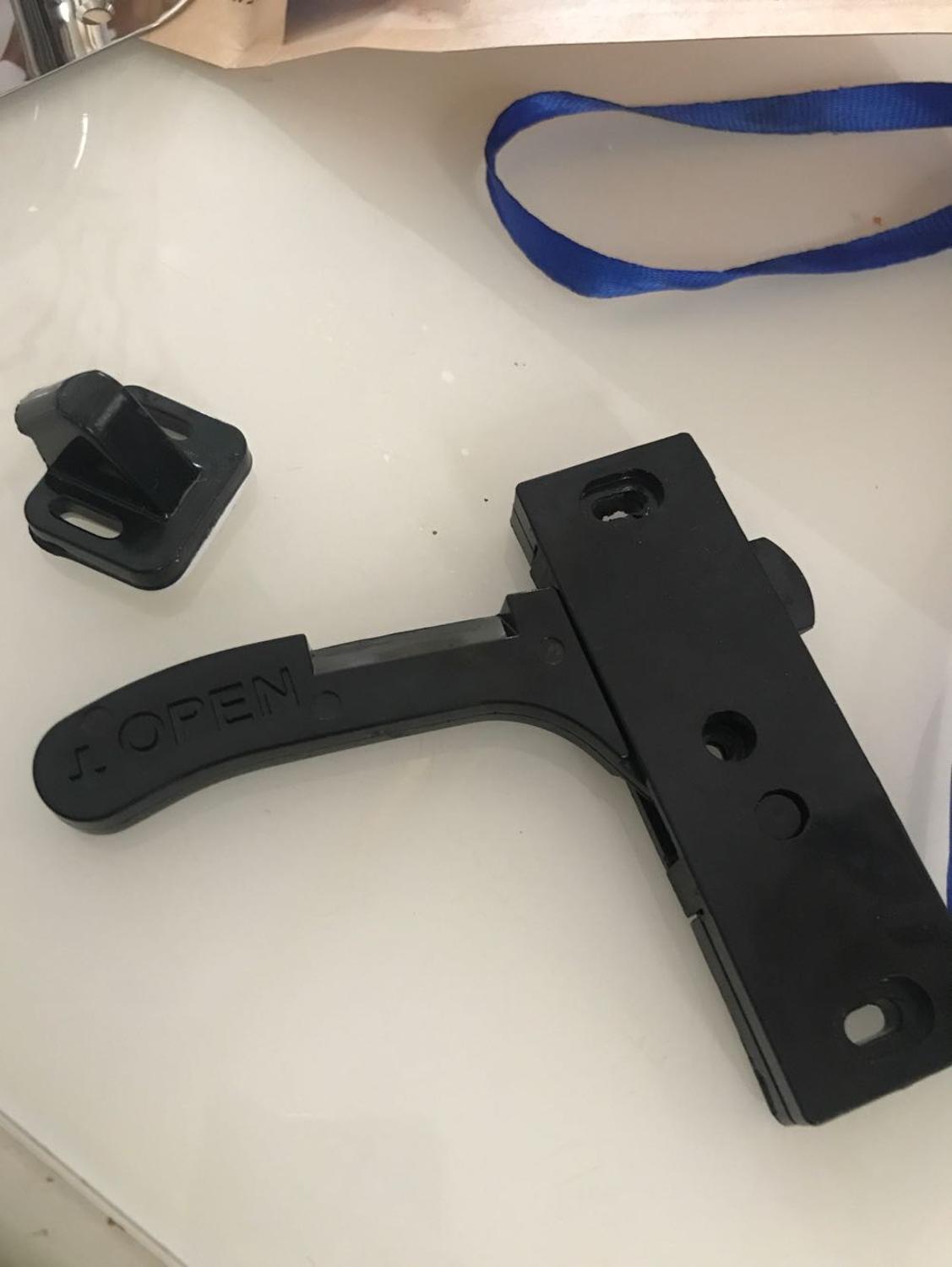 CAPQX RV Trailer Entry Door Latch Deadbolt Handle Lock Door Pull Handle Doorknob For RV/Camper/Trailer/Home Cabinet/Truck Etc: base and door lock