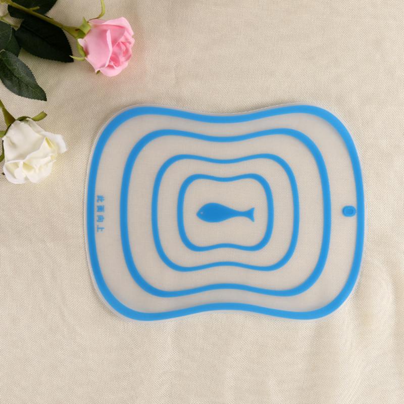1PC Plastic Cutting Board Non-slip Frosted Kitchen Cutting Board Vegetable Meat Tools Chopping Board: Blue