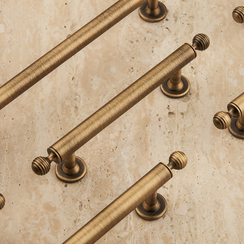 Perillas y tiradores de armario de cocina simples de bronce Vintage, tiradores de cajón, perillas de dormitorio, barra en T de latón, tirador de armario