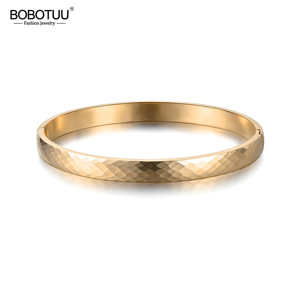 BOBOTUU Klassieke Titanium Staal Gesneden Oppervlak Armbanden & Bangles Luxe Rose Goud Kleur Wedding Bangle Sieraden Voor Vrouwen BB18026