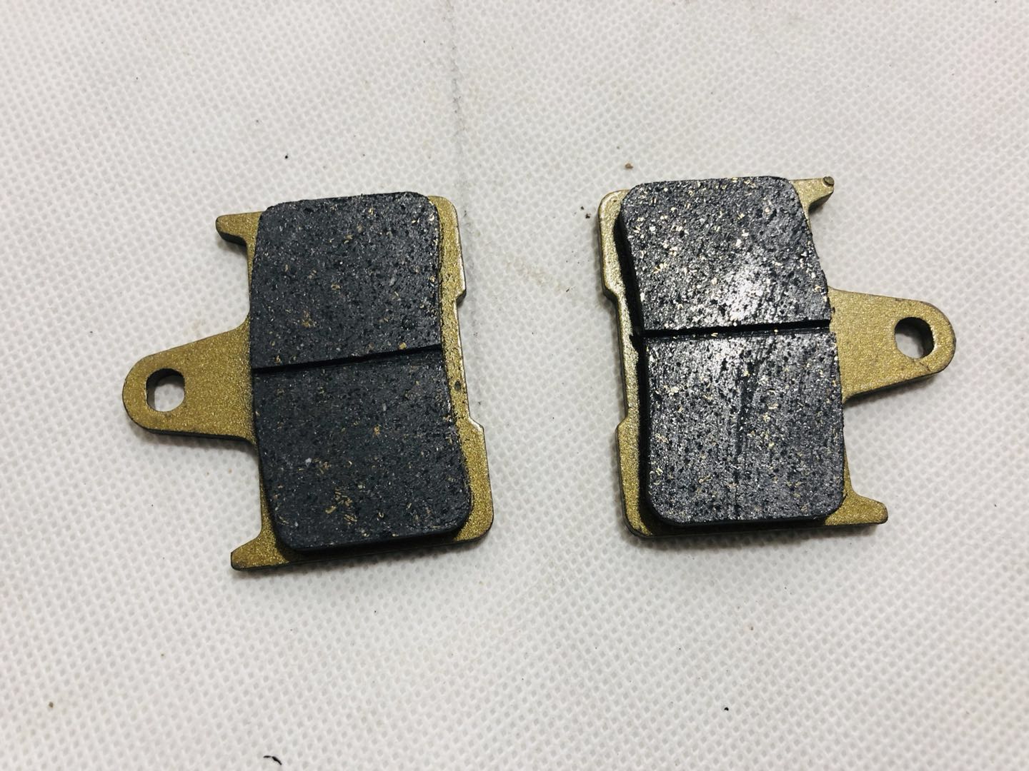 Kit Cuscinetti Ruota Anteriori E Guarnizioni Per Suzuki GSXR 600 (K1-K7) &ndash; Prodotto Generico Giapponese