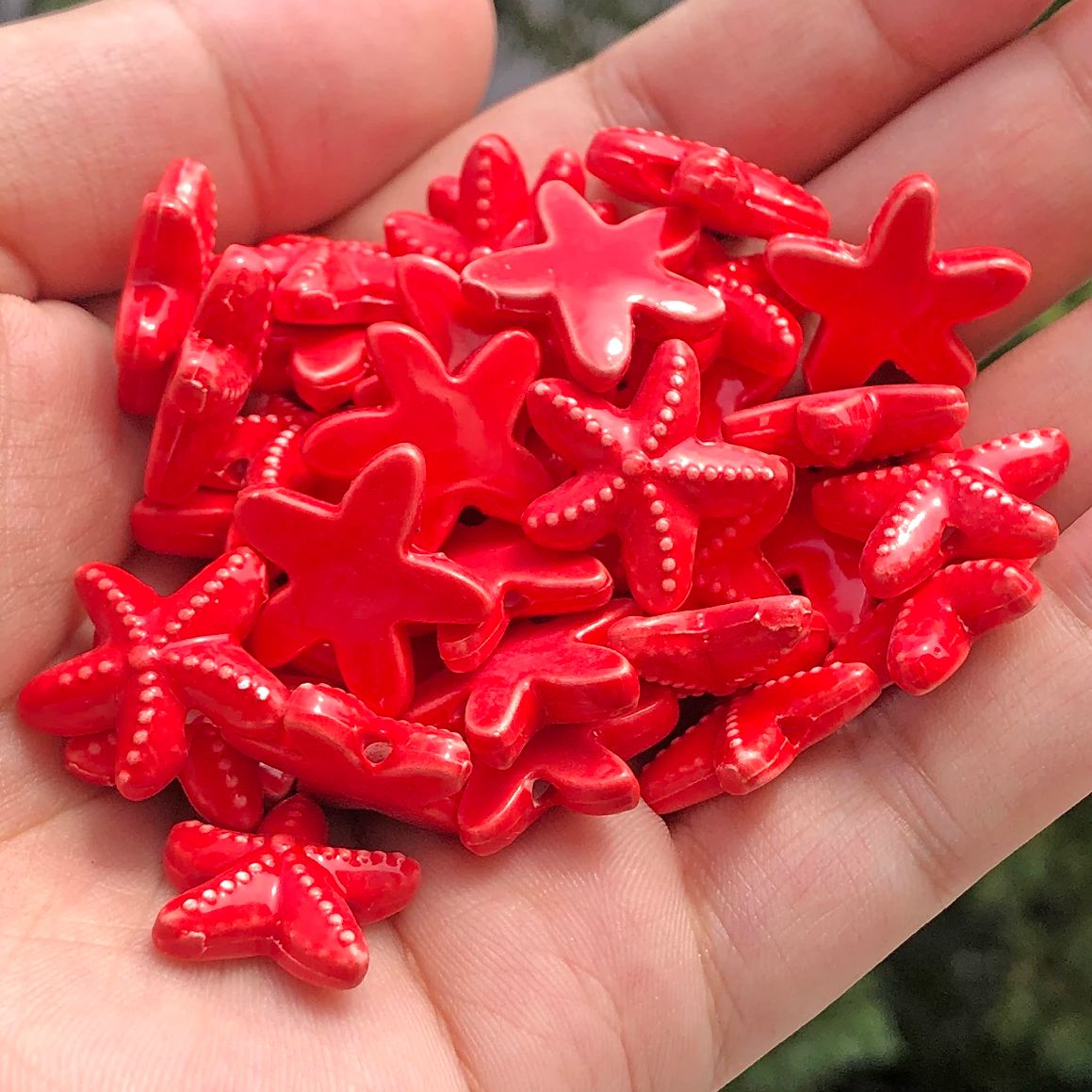 10 stk. søstjerneformede keramiske perler, 18mm farverige glaserede porcelænsperler, håndlavede til smykkefremstilling, gør-det-selv vedhæng, håndværk og tilbehør.