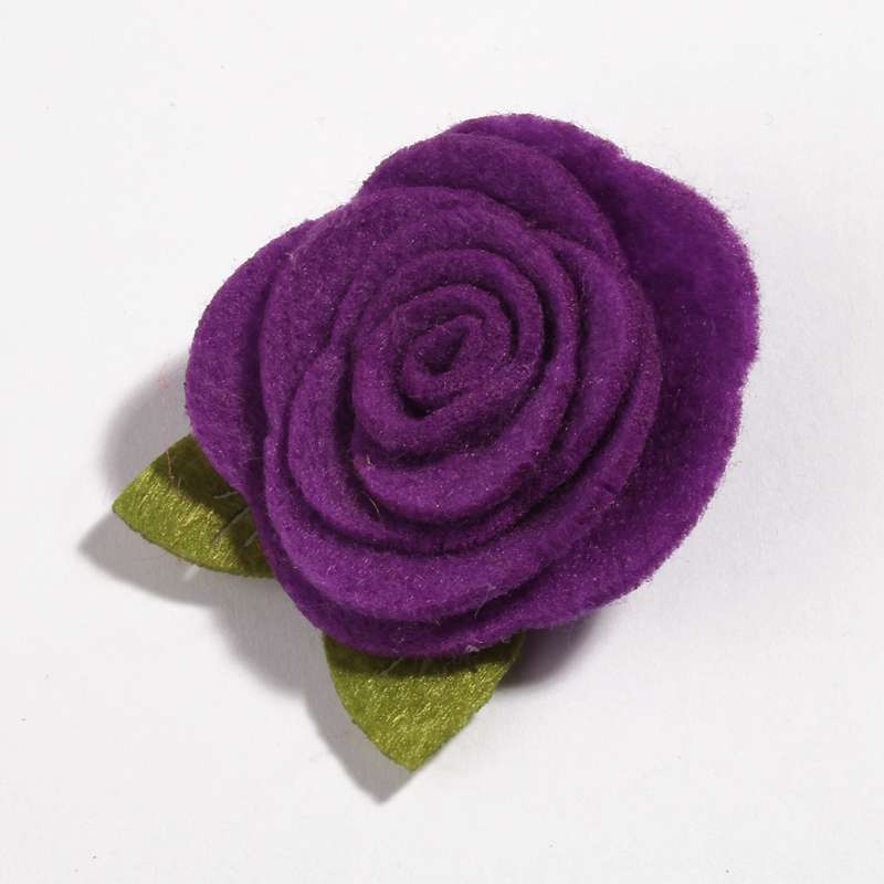 Flores de tela no tejidas de fieltro con hojas verdes para la cabeza, accesorios para el cabello, rosas enrolladas bonitas, 5CM, 10 Uds.: A / With Clip