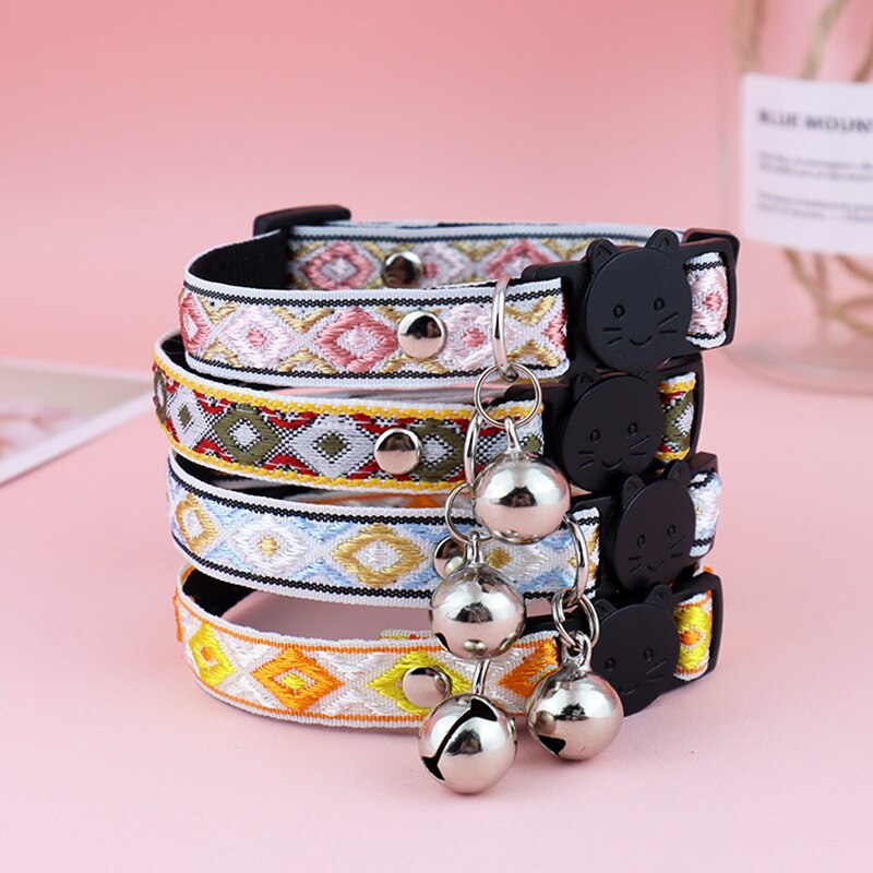 Étnico Jacquard Collar de gato con campana ajustable gatito cuello Correa hebilla de seguridad Anti-asfixia Collar para mascota mascotas suministros
