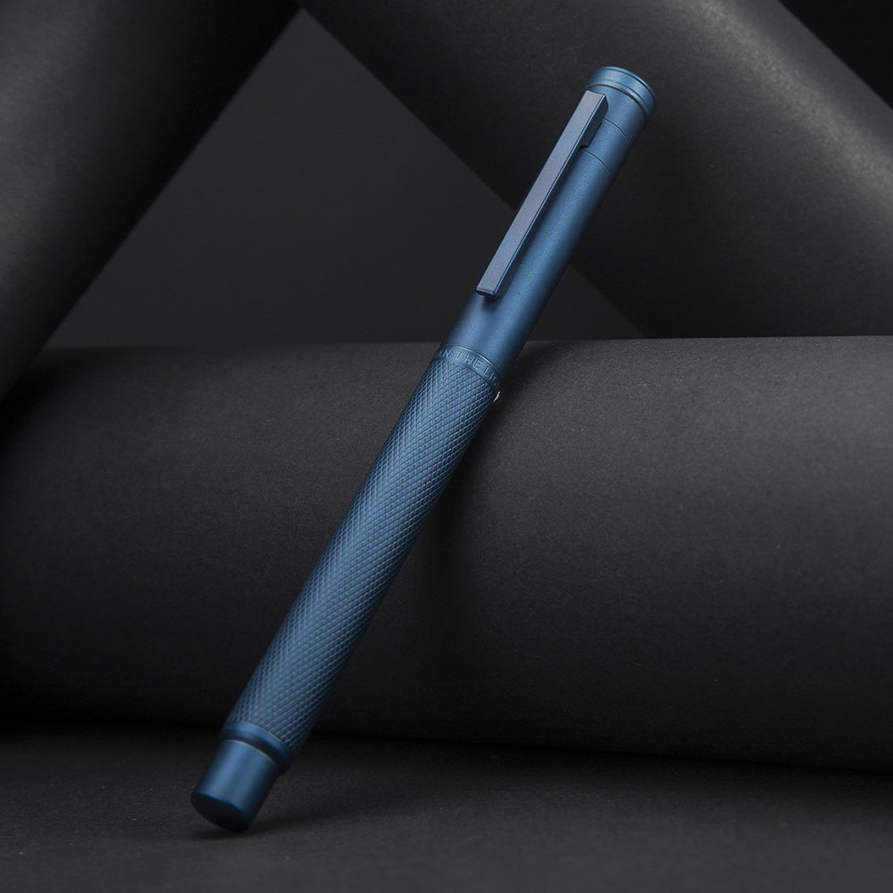 Pluma estilográfica de Metal de bosque azul oscuro Hongdian, plumín azul EF/F/Bent, textura de árbol hermoso, excelente escritura, bolígrafo de oficina de negocios, novedad