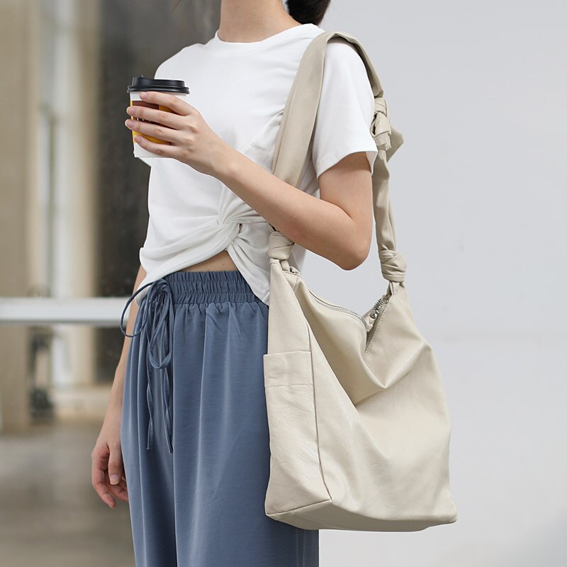 Kunstmatige Lederen Hobo Tas Voor Vrouwen Vrouwelijke Casual Leisure Soft Pu Lederen Slouch Tas Met Knoop Schouderriem Tiener Dagelijks tas: Beige