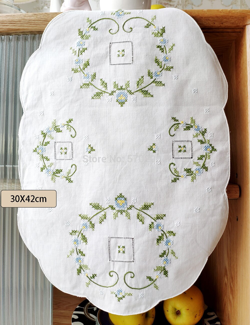 Hand-embroidered Cross Stitch Diablement Fort Doily Tablecloth: Ellipse  30X42cm