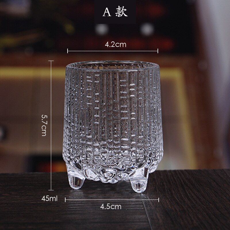 Hoog glas, kogelbeker, klein sterk glas, witte wijn, glazen beker met dikke bodem, bierglas, whiskyglas, wijnglazen: A