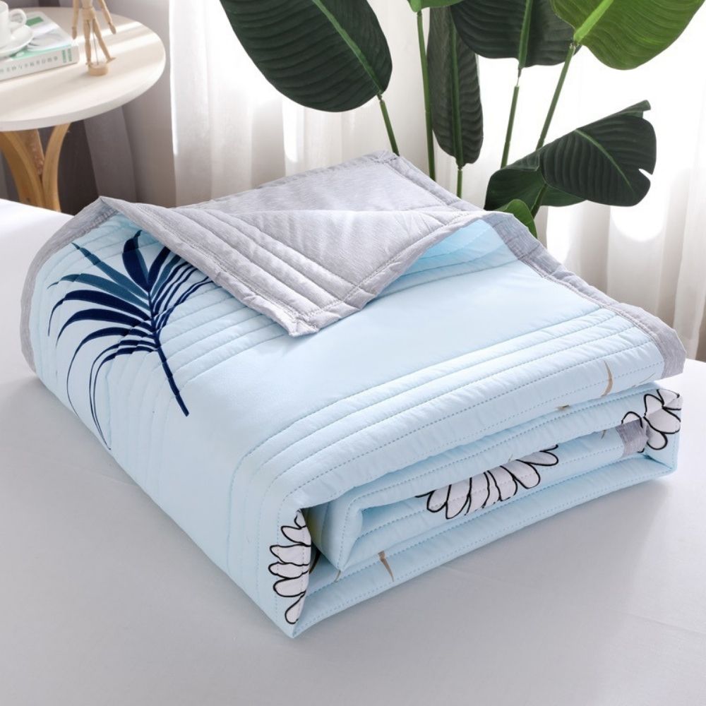 ADOREHOUSE Summer Quilt Air Condition Comforter Thin Double-Sided Print Bedspread Washable Comforter Breathable Quilt Blanket: 200x230cm / Style B