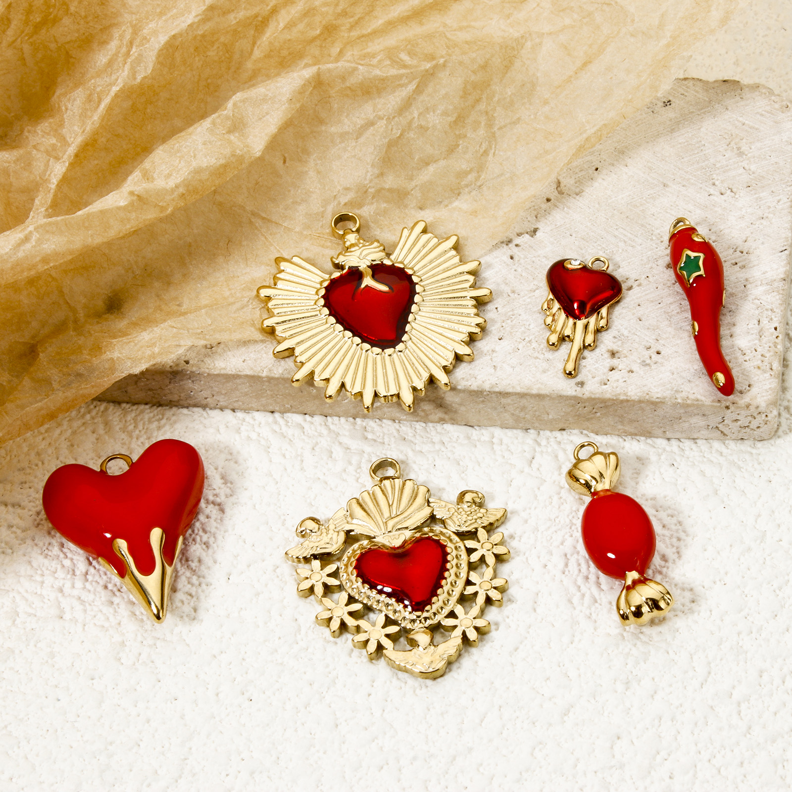 1 pieza de dijes de acero inoxidable 304, colgantes de corazón rojo chapados en oro de 14 quilates, colgantes de corazón Ex Voto para hacer joyería DIY, accesorios para collares