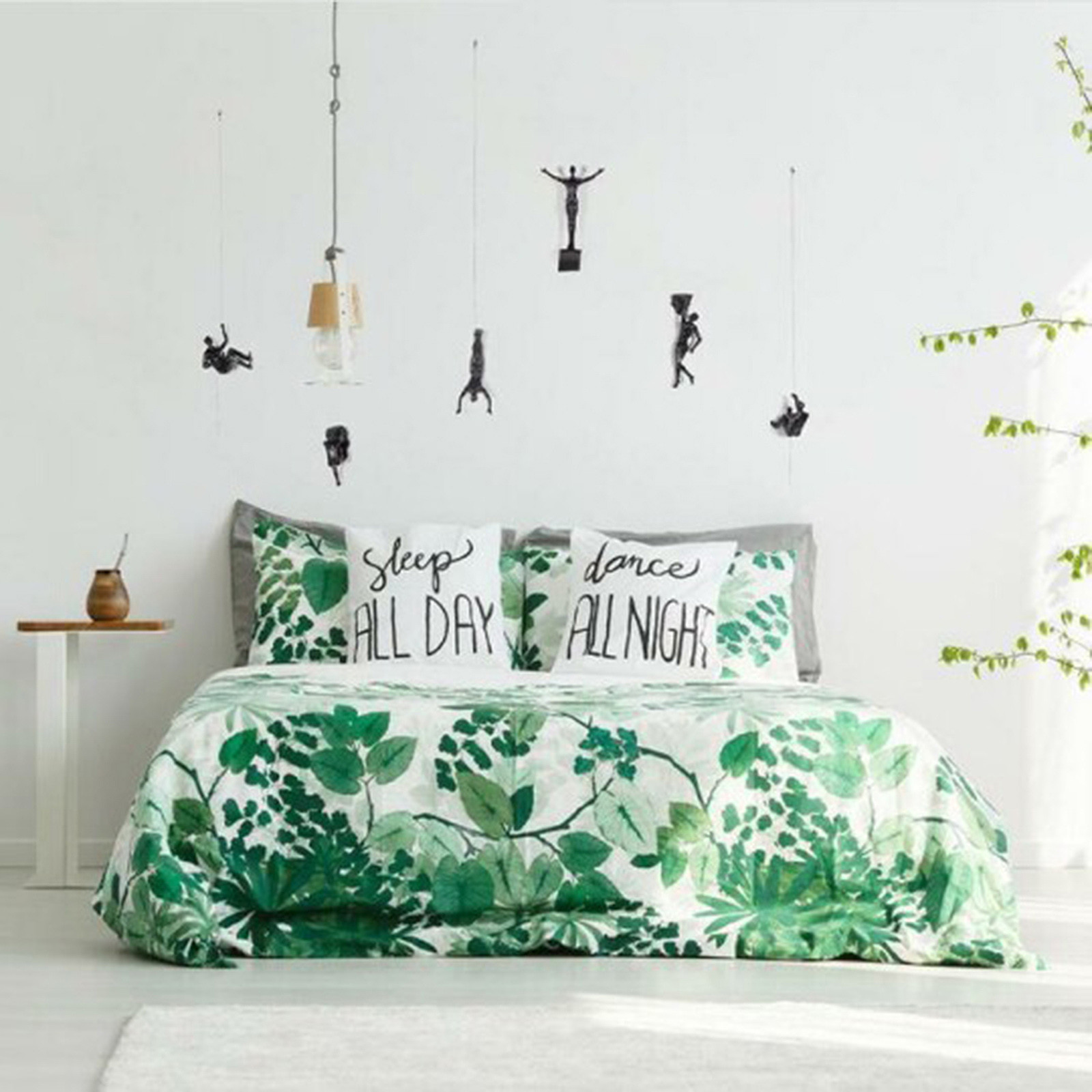 Hanging Statue Background Wall Decoration Climbing Character Pendant Home Decor Mural Climbing Character Statue Resin Decoration