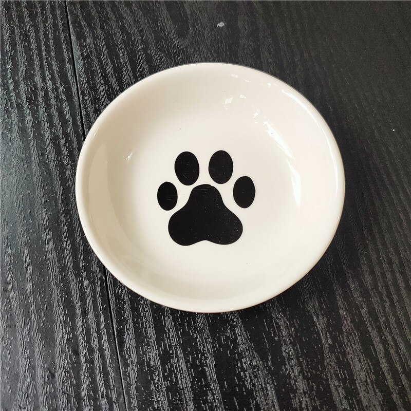 Cute Cat Small Saucer Shape Mini Plate Ceramics Cartoon Dish Snack Plate Chinchilla Squirrel Hedgehog Bowl: paw2