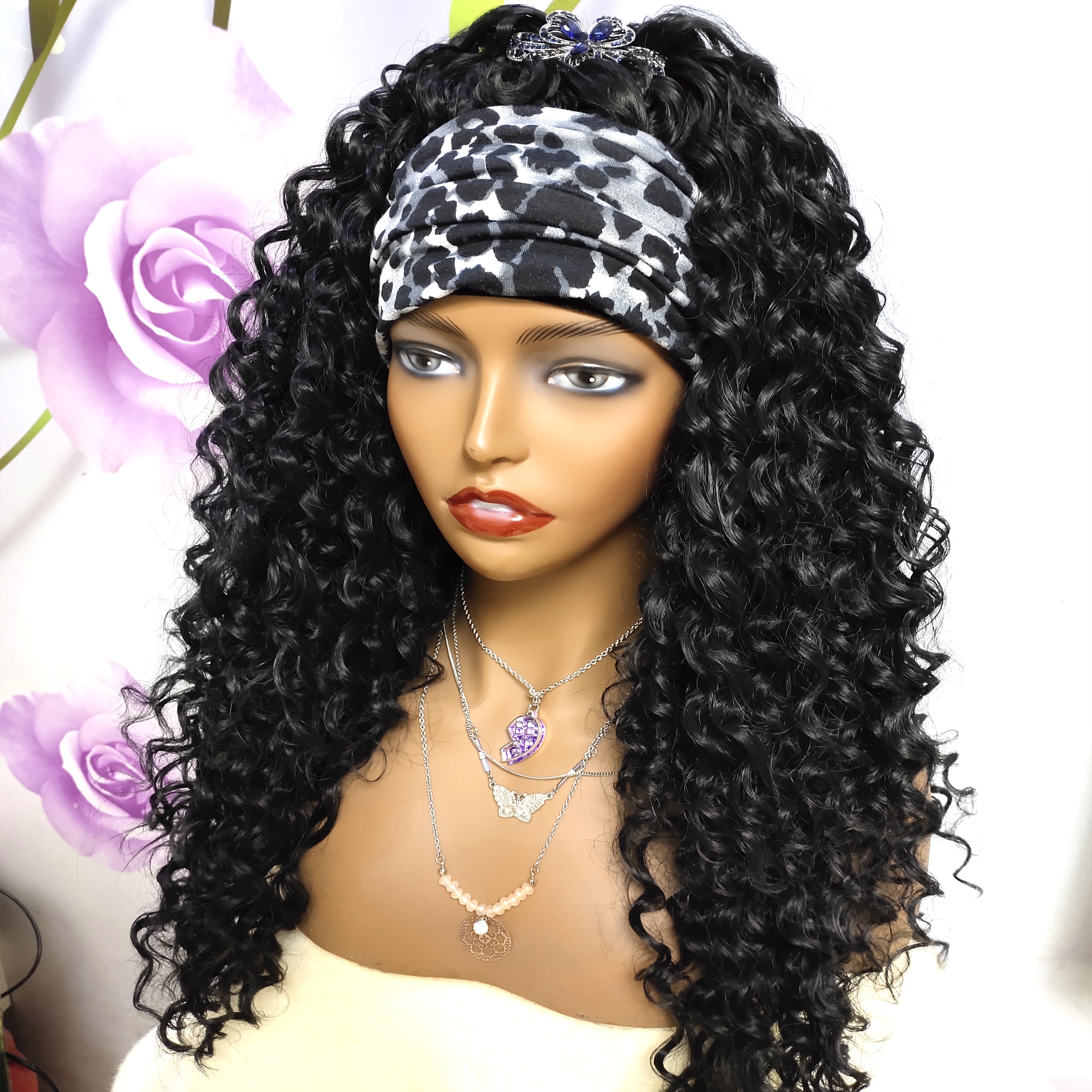 Natürliche Schwarze Volle mechanismus Synthetische Perücke sLong Lockige Hohe Temperatur Seite Teil Für Schwarz/Weiß Frauen Durchschnitt Kappe Größe