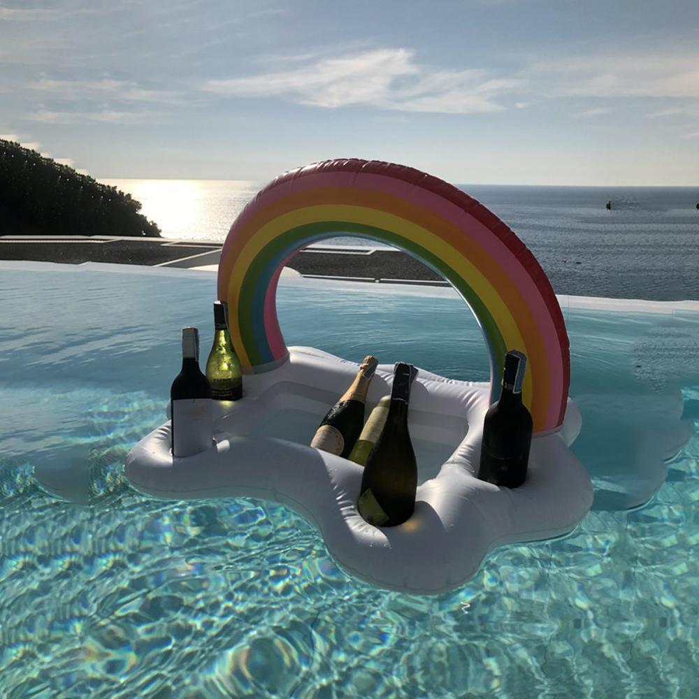 Sommerfest spand regnbue sky kopholder puste pool øl drikke køligere bord bar strand oppustelig flydende svømmering