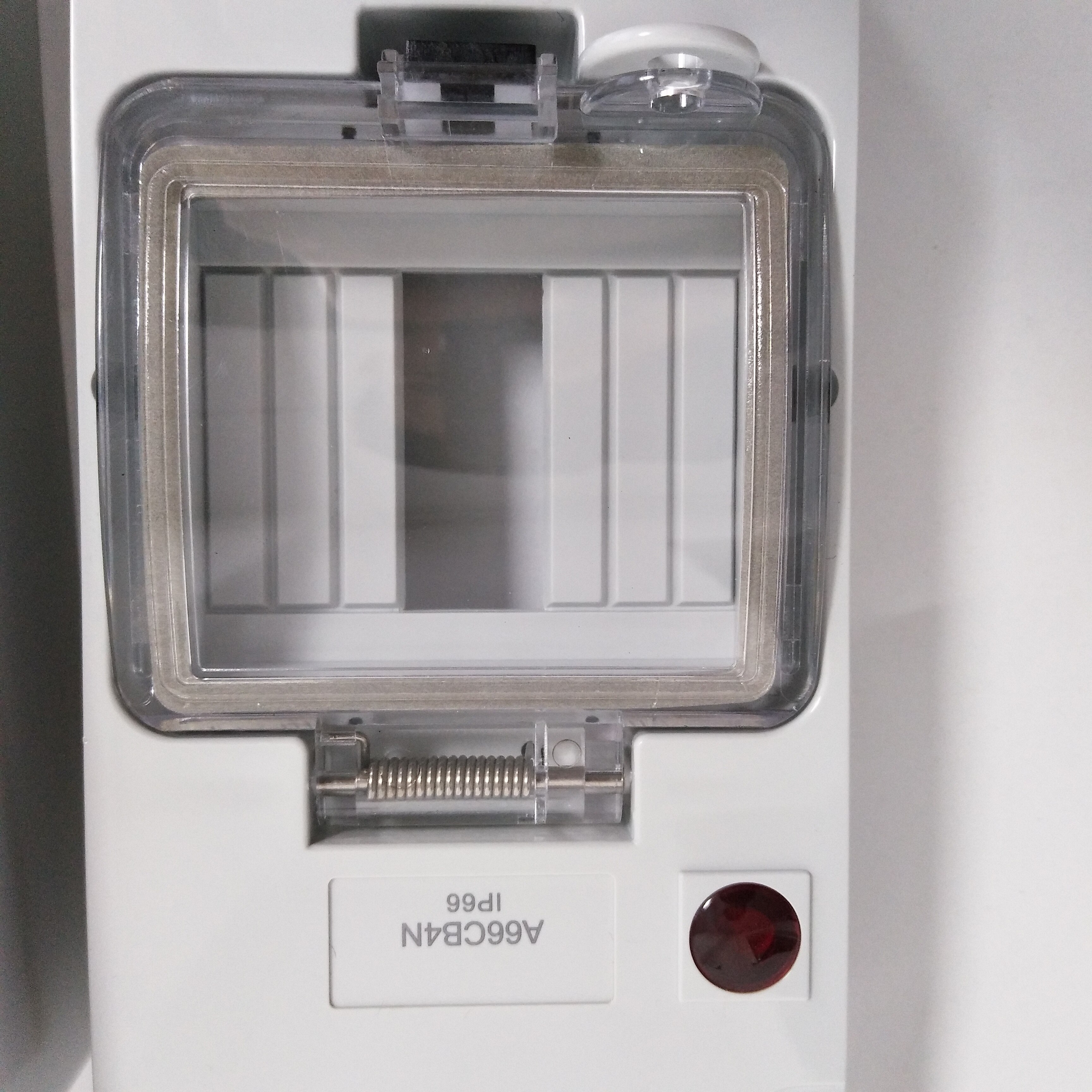 IP66 4 Pole RCD MCB Waterproof Plastic Box Surface Mounting Enclosure A66CB4N With Neon Indicator For Solar System