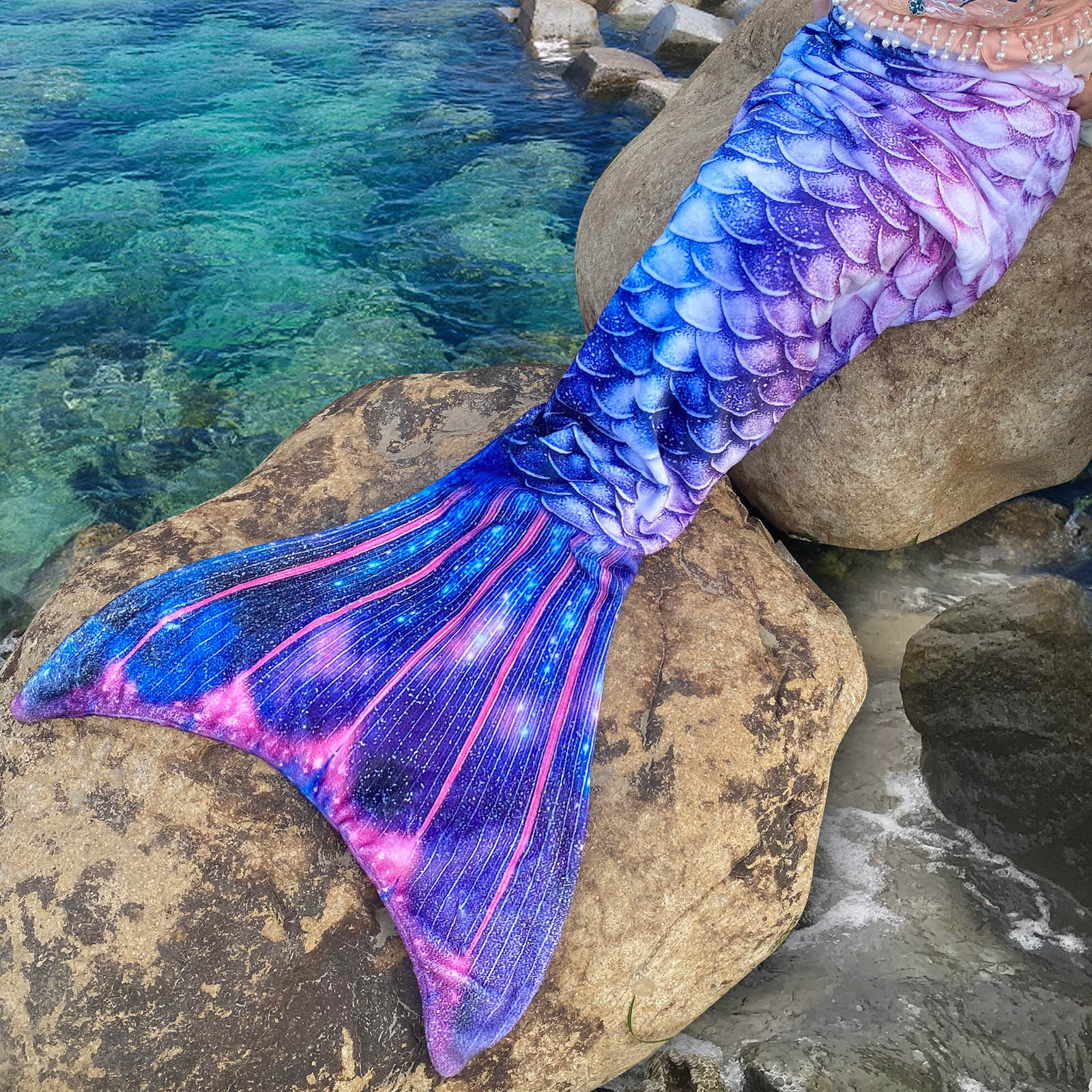 Sac de couchage sirène pour filles, couverture réglable en flanelle douce pour enfants avec queue de poisson pour la photographie de costumes et le Camping en intérieur: Roi / Black
