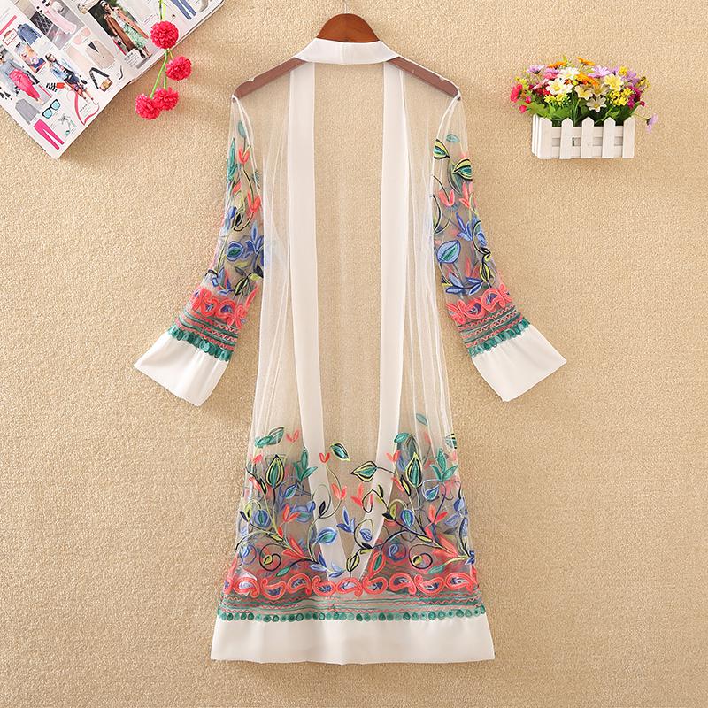 Kvinder blomstret broderet lang jakke sommernet cardigan afslappet lange ærmer tynde frakker damer vintage strandhvide overtøj: 2 / S