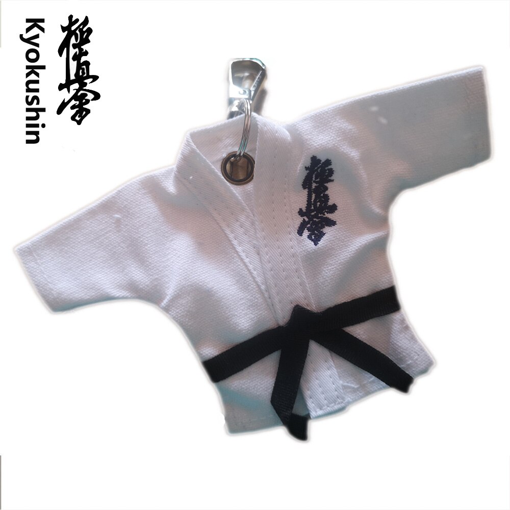 Kyokushin-Llavero de kárate, uniforme tipo Kimono de Kyokushinkai, colgante de dibujos animados, deportivos, recuerdo, tecla de botón, anillo de recuerdo: Kyokushin
