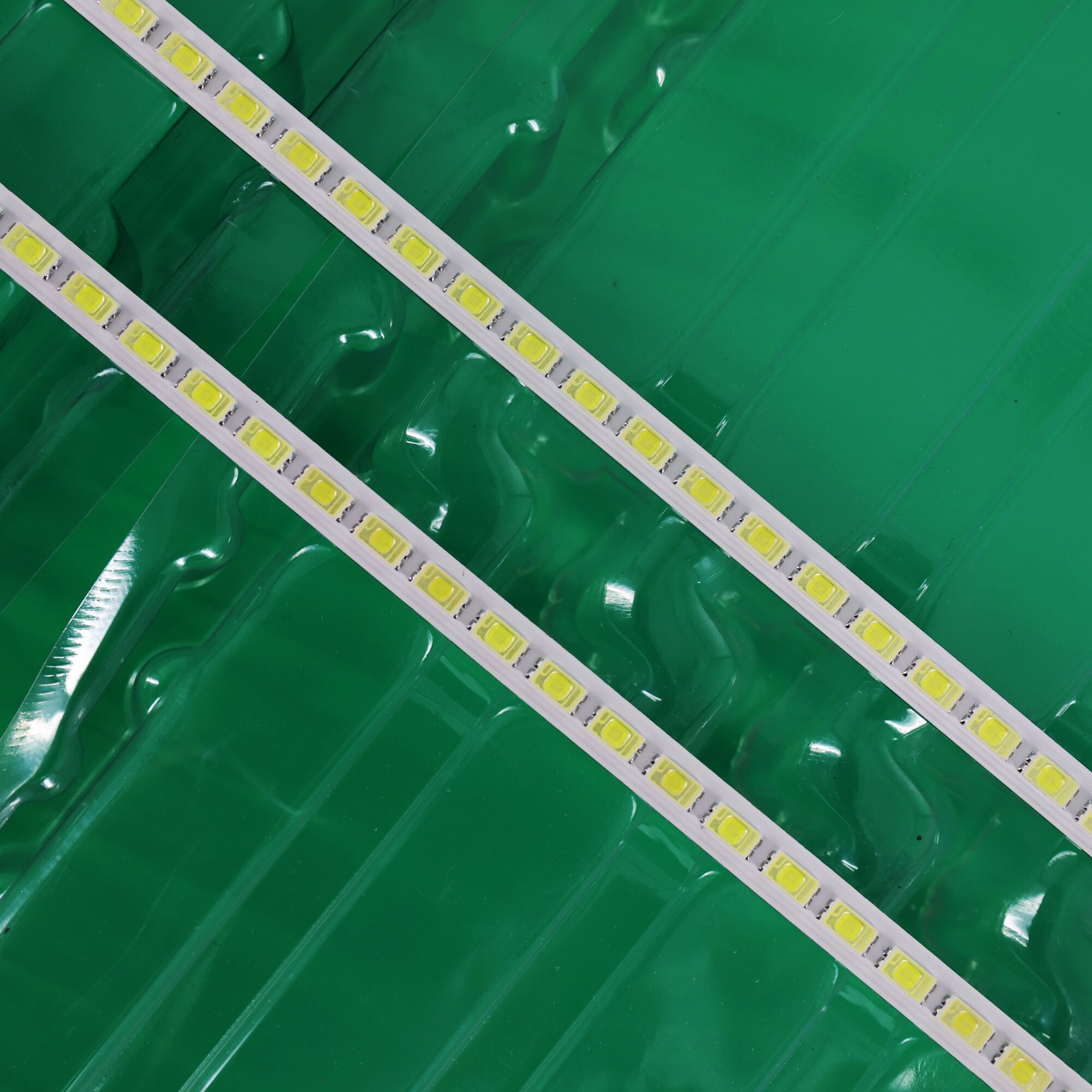 2piece FOR TCL LCD TV LED backlight L40F3200B Article lamp LJ64-03029A 2011SGS40 5630 60 H1 REV1.1 1piece=60LED 455MM is