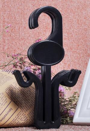 50pcs slipper hanger shoes supermarket sandal hook holder people cotton-padded shoe plastic hook hanger: 4030 Black