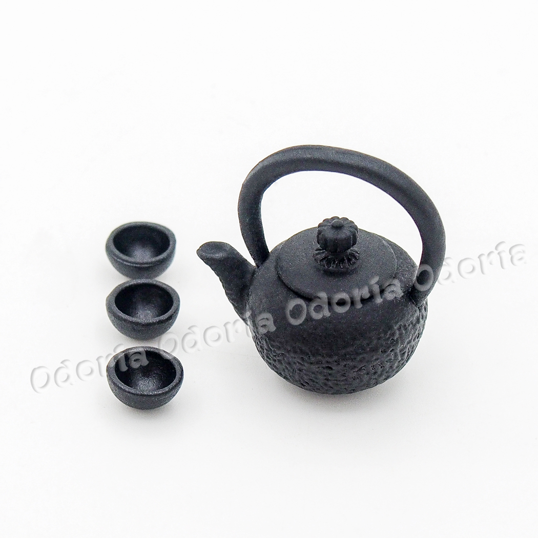 Odoria 1:12 Miniature Metal Teapot Tea Kettle with 3 Cups Dollhouse Kitchen Accessories