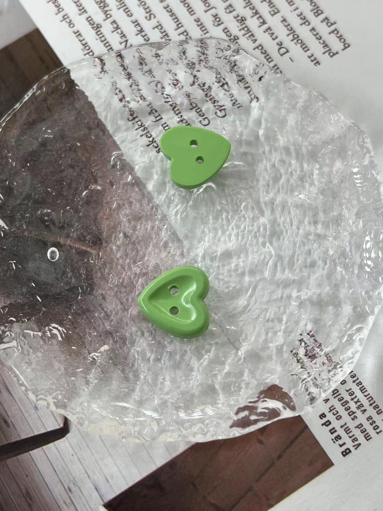 Botones de plástico en forma de corazón de colores macarrón de 15mm para camisas de niños, suéteres, botones de decoración, botón cosido a mano DIY, 10 unids/lote