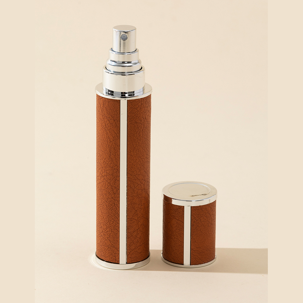 Atomiseur de parfum de voyage étanche de 10ml, mini distributeur de colonnes portable et réapprobable, bouteille intérieure en verre, 1 pièce: Chocolat