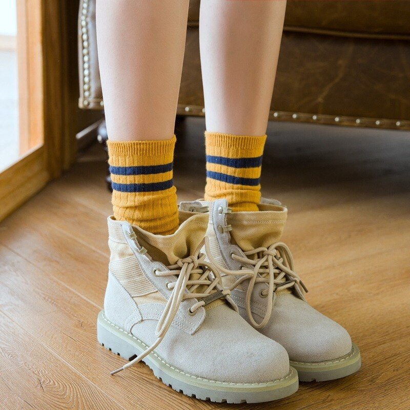 Giapponese Stile Semplice Carino Calzini E Calzettoni Donna di sport del Cotone Mucchio Calzini E Calzettoni Confortevole e Traspirante Strisce Verticali Calcetine Mujer 0503