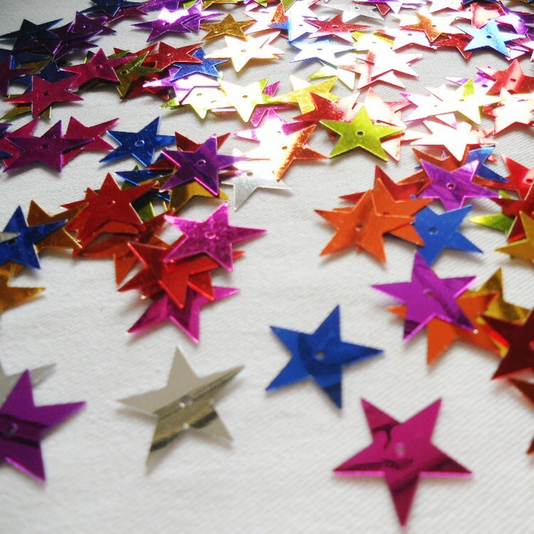 20 grammi/lotto. 15 millimetri stella con foro paillettes materiale Mestiere Scuola Materna artigianato Creativo attività articolo l'apprendimento di colore tariffa il vostro proprio