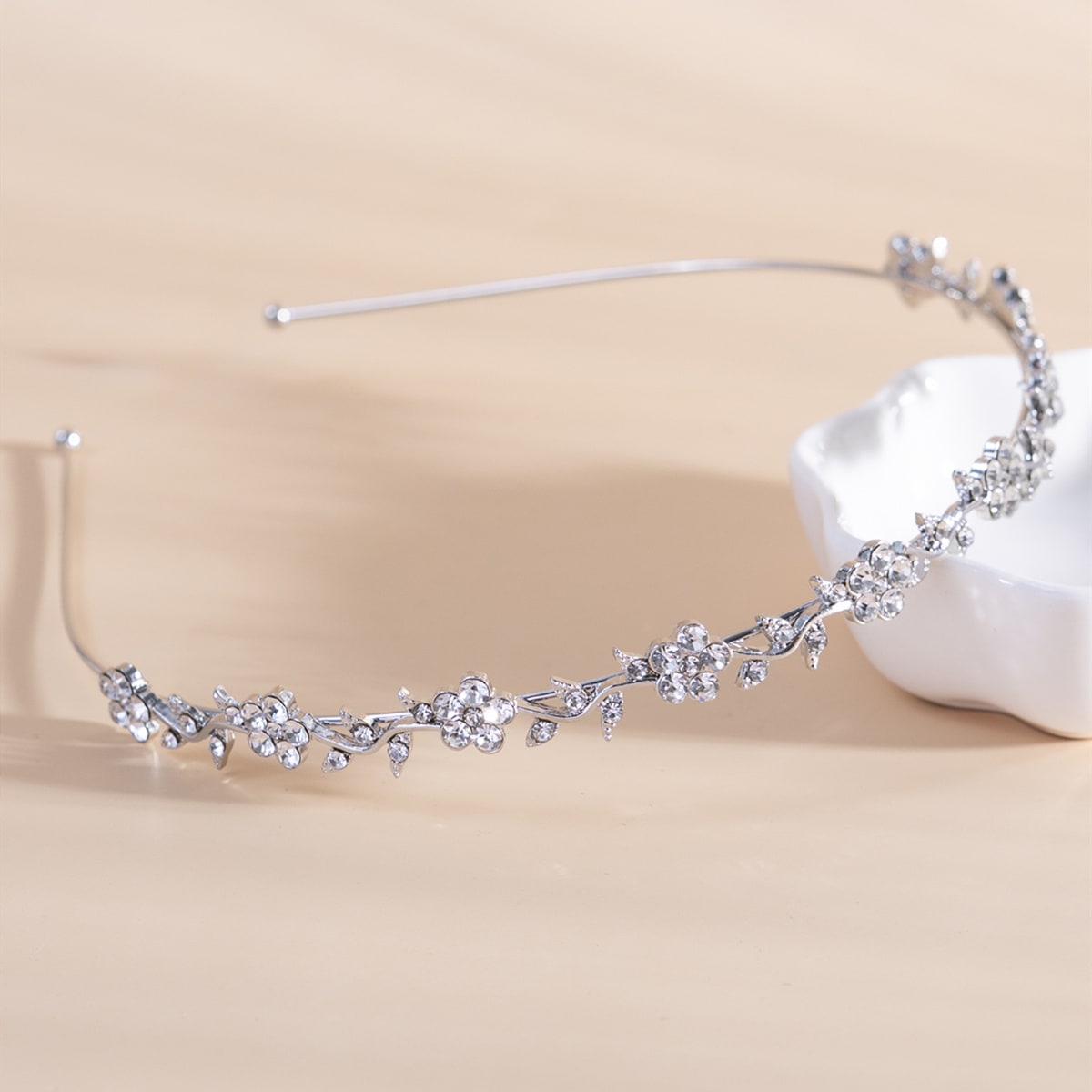 Bloemenhoofdband met strass-steentjes, haarversiering voor dames: Zilver