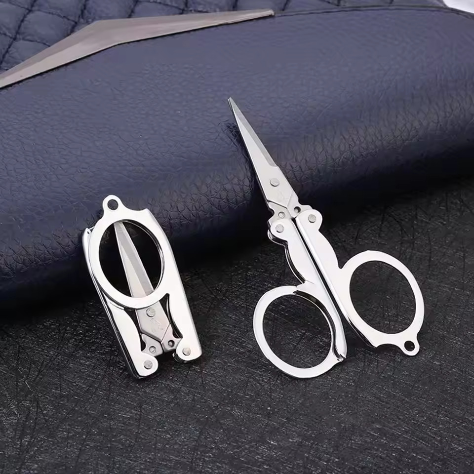 Ciseaux de poche pliants multifonctionnels en acier inoxydable, petits ciseaux pliants, Mini outils de coupe de fil pour la maison, en acier inoxydable