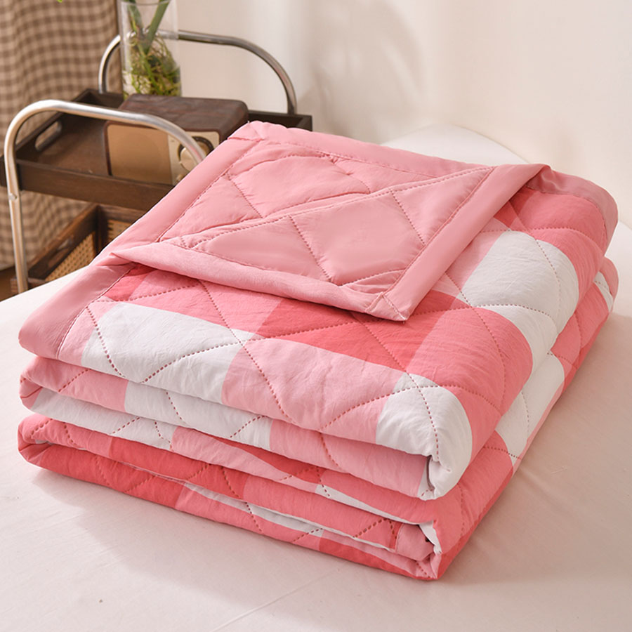 Sommertynn dyne myk klimaanlegg fire sesonger dyne maskinvaskbar enkelt dobbelt teppe ultralyd vattert dyne: 150 x 210cm / Lavendel