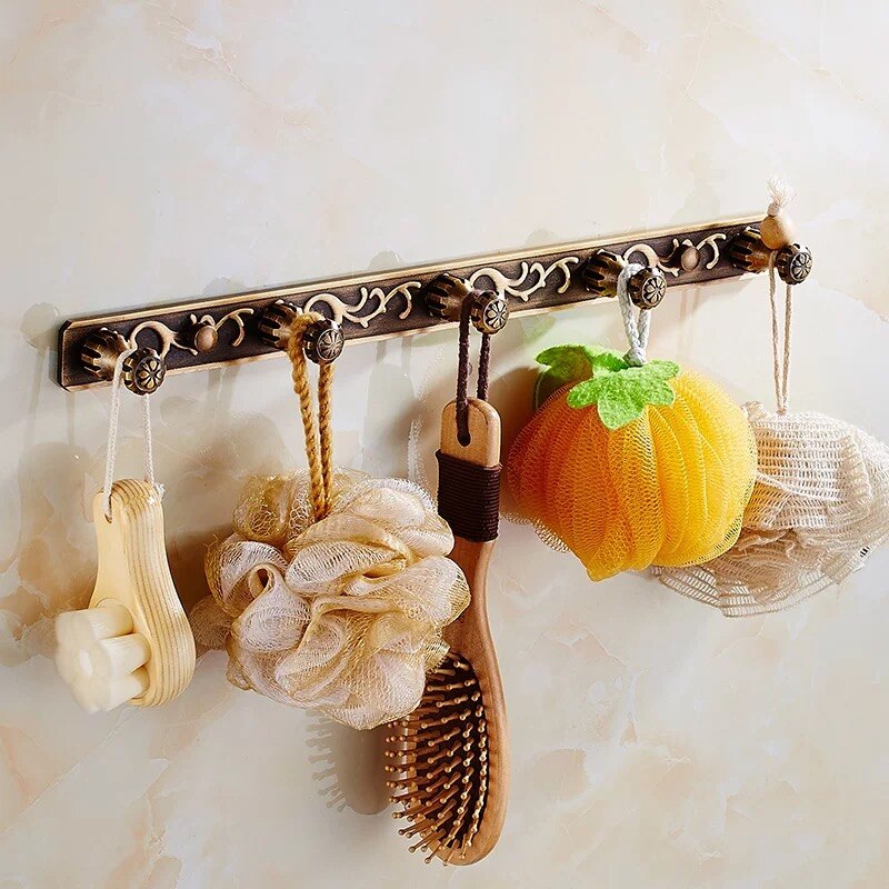 Conjunto de accesorios de baño antiguo de bronce tallado, accesorios de baño, estante de almacenamiento, toallero, porta pañuelos, cepillo de baño: 5 ganchos