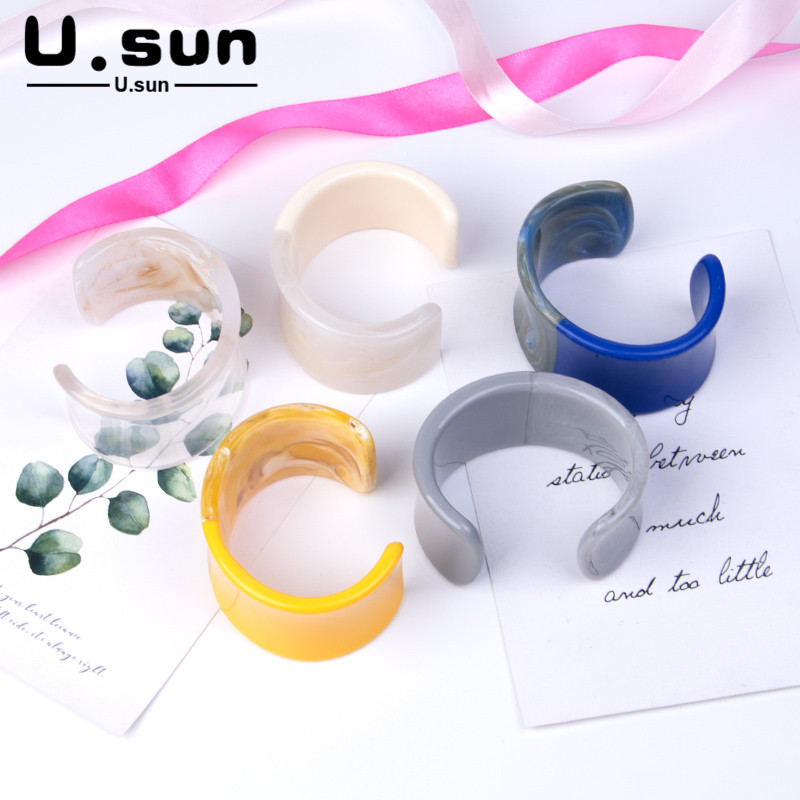 Eenvoudige Charme Elegante Open Bangles Resin Acryl Verklaring Bangle voor Vrouwen Grote Brede Kleurrijke Mode-sieraden Dames Armband