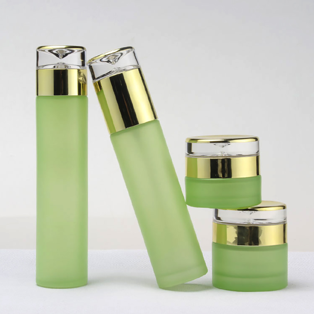 60ml flacons de lotion en verre cosmétique de luxe verts emballage cosmétique avec bouchon en plastique doré vide 30ml flacons pulvérisateurs en verre