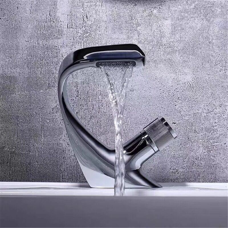 Sort vandhane badeværelsesvaskarmaturer koldt vandarmatur krandæk monteret enkelt hullet badehane krom færdig: 7 tt 1000960- c