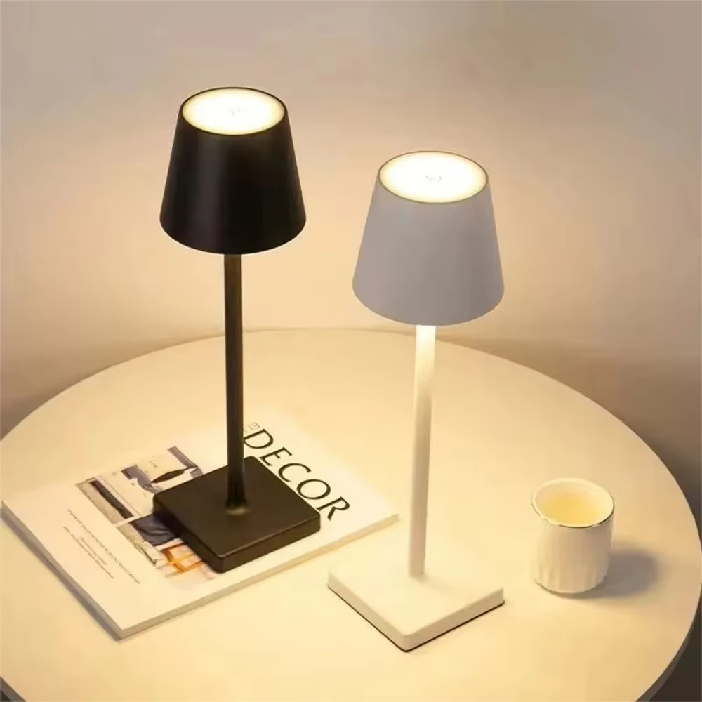 Tafellampen 3 niveaus dimbare USB oplaadbare aanraaklamp, draadloze led-bureaulamp Touch-nachtlampje LED voor kamerstudie kantoorbar