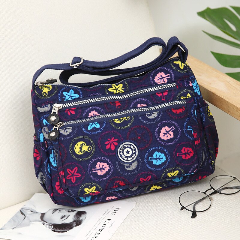 Multi Pocket Handbag Waterproof Nylon Shoulder Bags Zipper Large Capacity Travel Female Crossbody Bags Female Multilayer: Beige