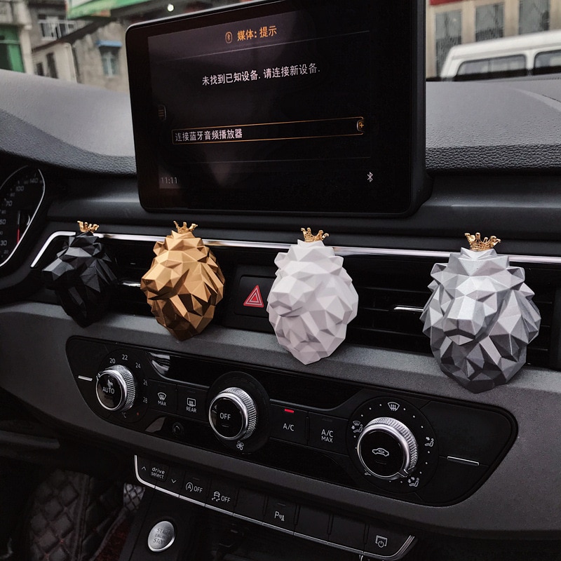 Løvehovedform bil parfume duft cool bil luftfriskere lugt bil diffusor udluftningsklip duftpåfyldning til bil