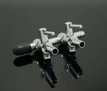 Rvs aquarium luchtverdeler regelklep instelbare aquarium luchtstroomverdeler voor zuurstofluchtpomp aquarium accessoires: 2 -weg