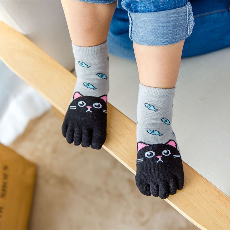 År kawaii fem finger sok børn sokker bomuld dyr drenge piger sokker tå sokker til børn: Sort kat / 7-12 år gammel