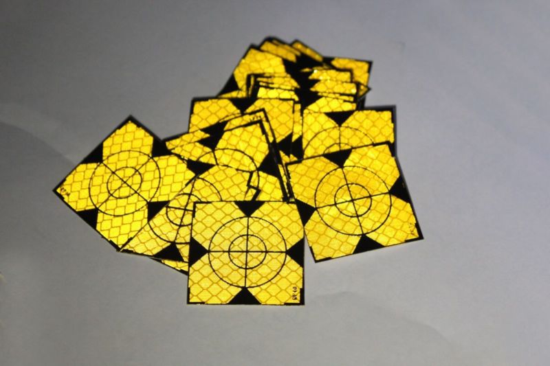 100pcs Yellow Reflector Sheet 40 x 40mm Reflective Tape Target for Total Station