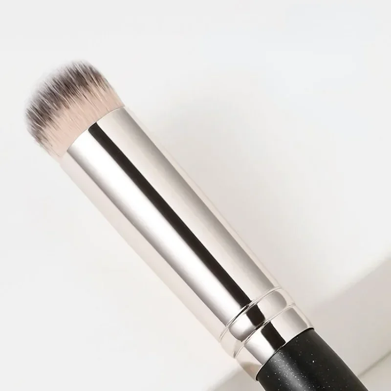 Pincel corretivo de base premium contorno blush pincéis impecável sob os olhos denso pincel de maquiagem facial para mistura