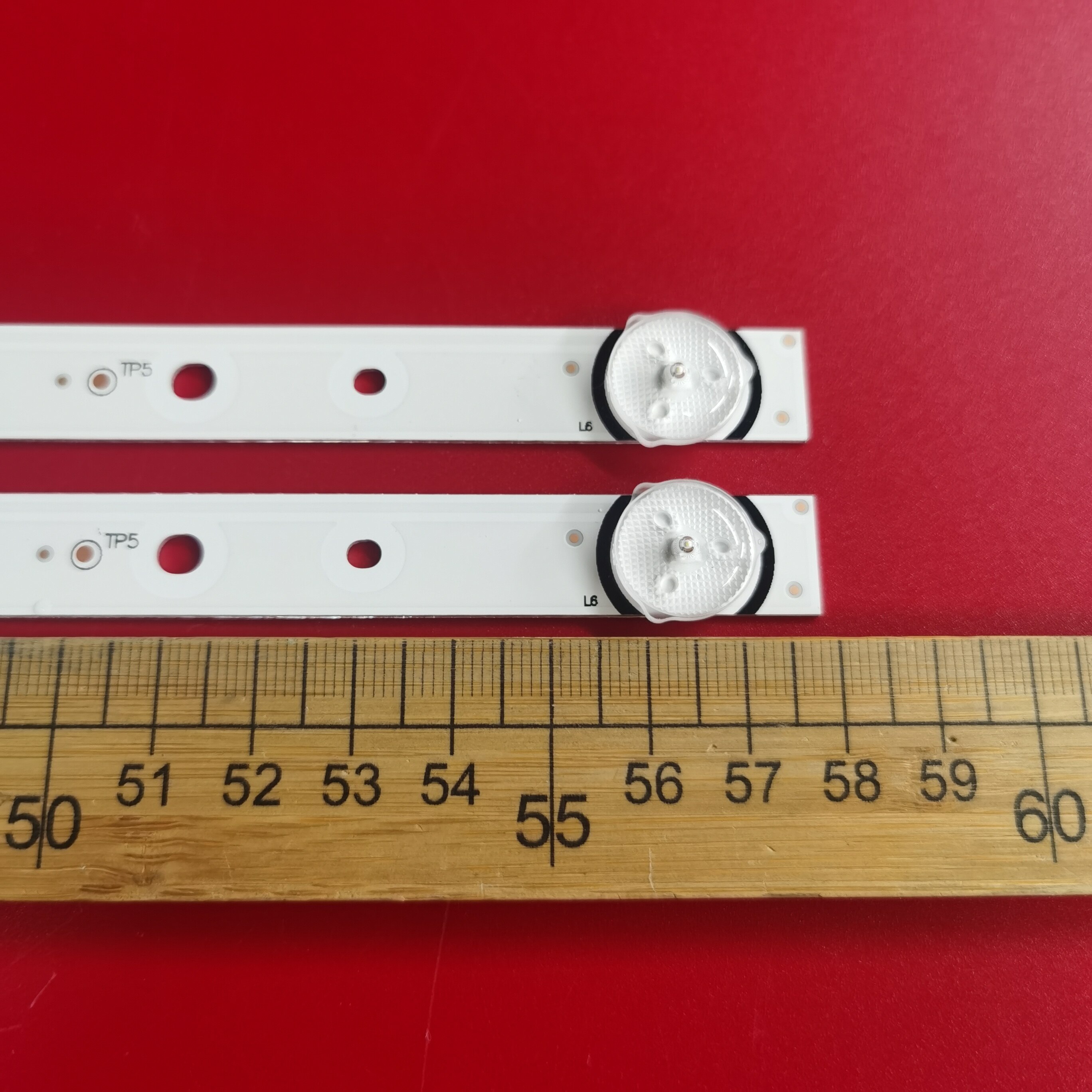 LED Backlight strip for Konka LED32K1000A LED32S1 LED32E330C LED32F1000 LED32E3300 K32J SZKK32D06-ZC22AG-08 303SK320045 35022714