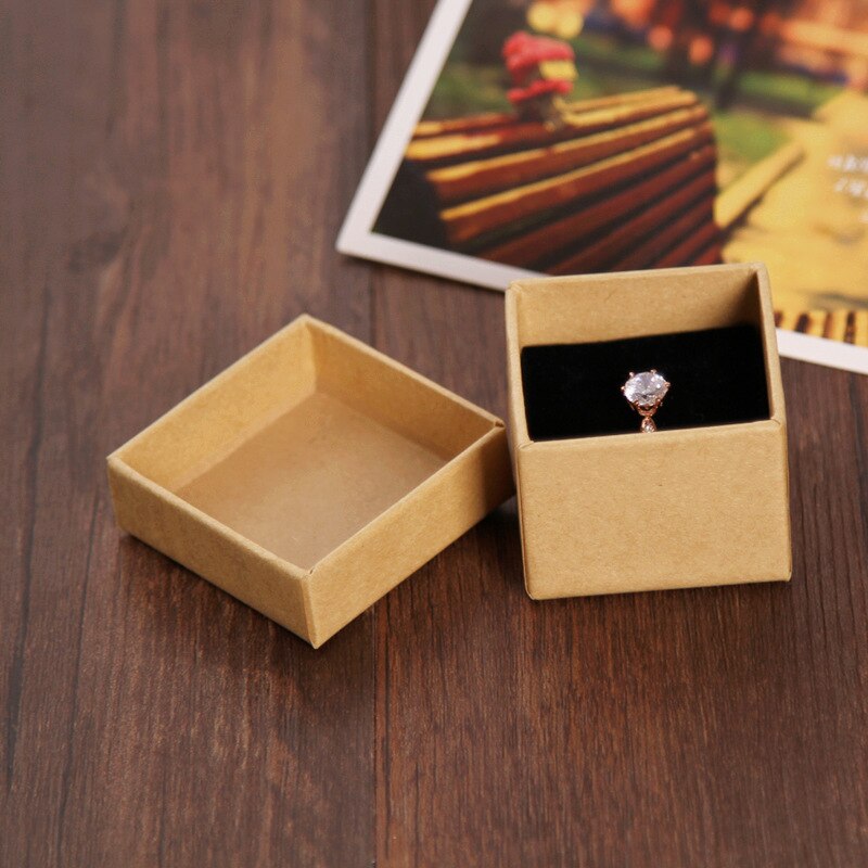 Multi Size Spot Kraft Papier Sieraden Verpakking & Display Box Earring & Ring & Armband Box Bruiloft Gunsten En Dozen